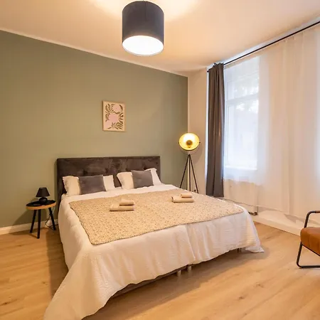 Apartment Altstadt-modern-zentral-parkplatz-wlan *
