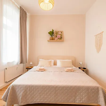 Altstadt-modern-zentral-parkplatz-wlan Apartment Erfurt